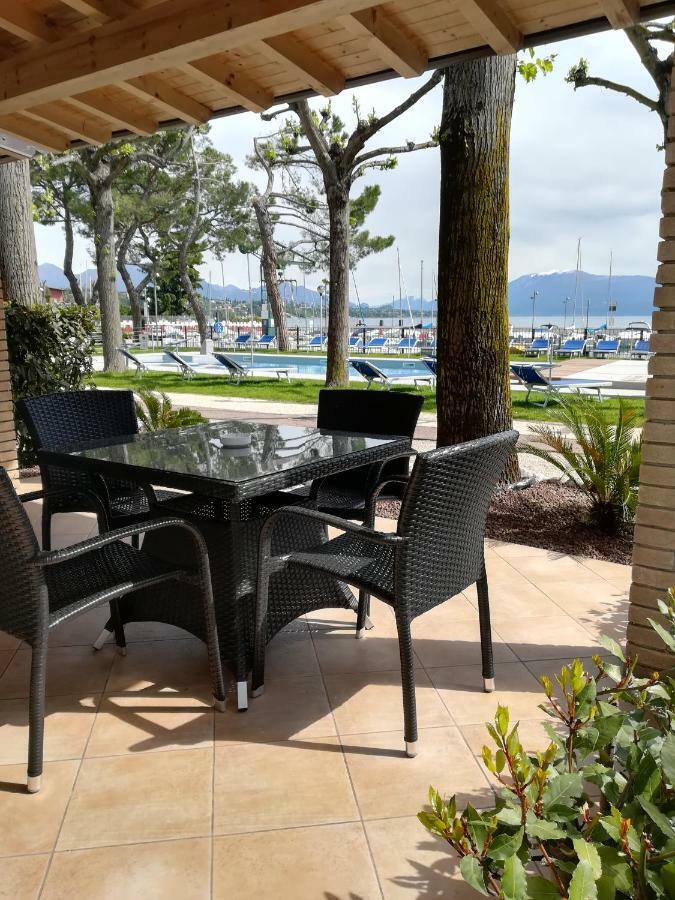Villaggio Turistico Dei Tigli Padenghe sul Garda Eksteriør billede